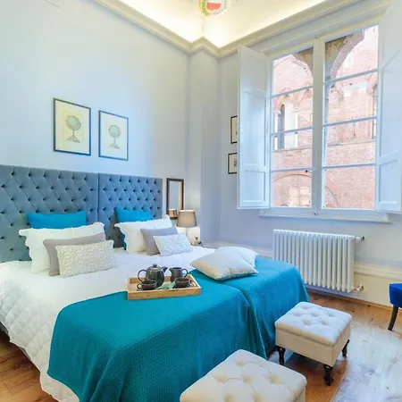 公寓 The Medieval Penthouse, Indulge Among History In A Luxury 5 Bedrooms 卢卡
