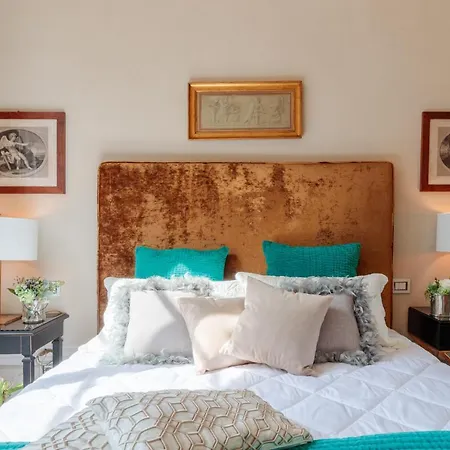 The Medieval Penthouse, Indulge Among History In A Luxury 5 Bedrooms *