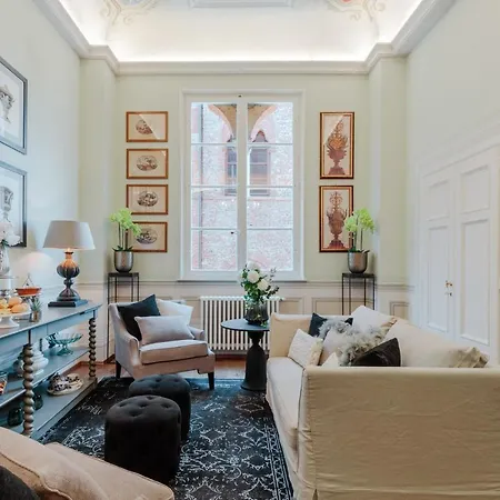 The Medieval Penthouse, Indulge Among History In A Luxury 5 Bedrooms * Lucca