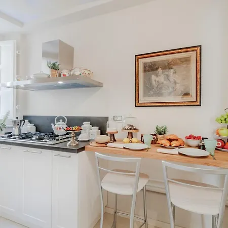 The Medieval Penthouse, Indulge Among History In A Luxury 5 Bedrooms Apartment