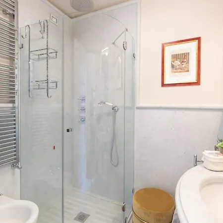 The Medieval Penthouse, Indulge Among History In A Luxury 5 Bedrooms *