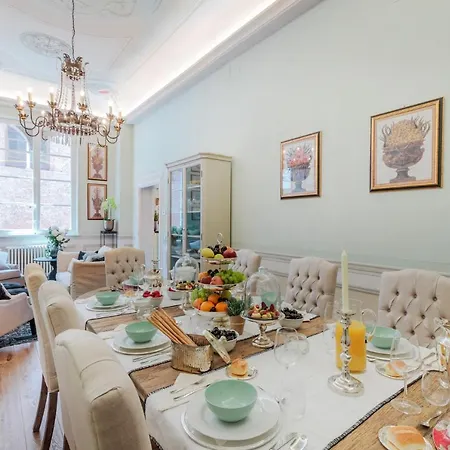 Apartment The Medieval Penthouse, Indulge Among History In A Luxury 5 Bedrooms Lucca
