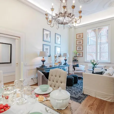 The Medieval Penthouse, Indulge Among History In A Luxury 5 Bedrooms Apartment